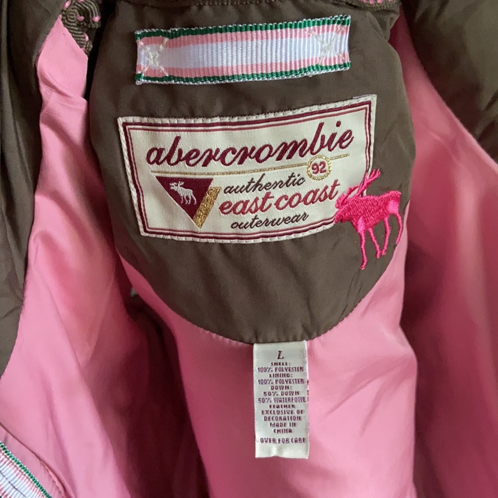 abercrombie brown and pink puffer vest size L - Picture 3 of 3